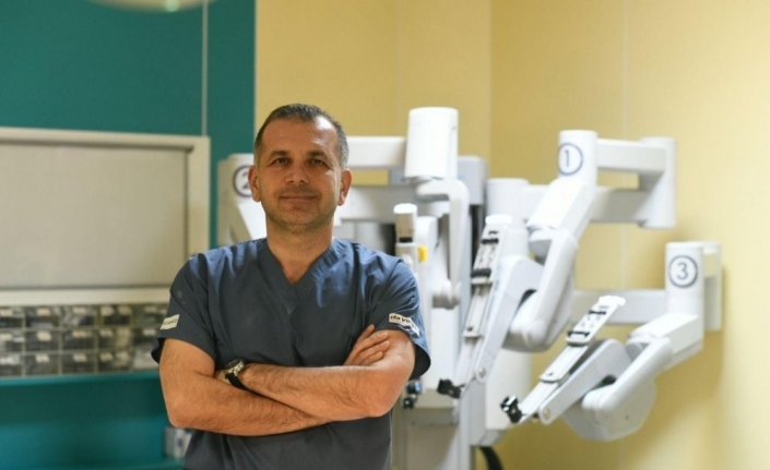 Robotik cerrahi alanındaki başarılarıyla tanınan Ege Üniversitesi Tıp Fakültesi Üroloji