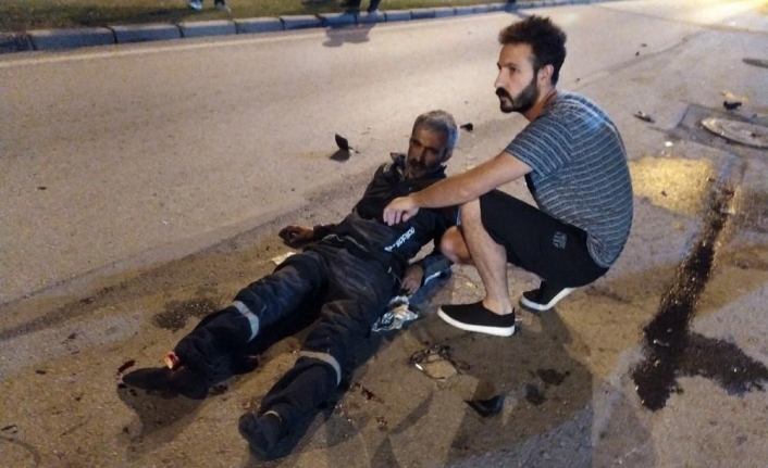  İzmir'in Çiğli İlçesinde Meydana Gelen Trafik Kazasında Motosiklet Sürücüsünün