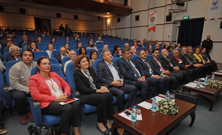  Yaşar Üniversitesinde Düzenlenen Sempozyumda, Rodos Ve İstanköy’deki Türklerin Karşılaştığı