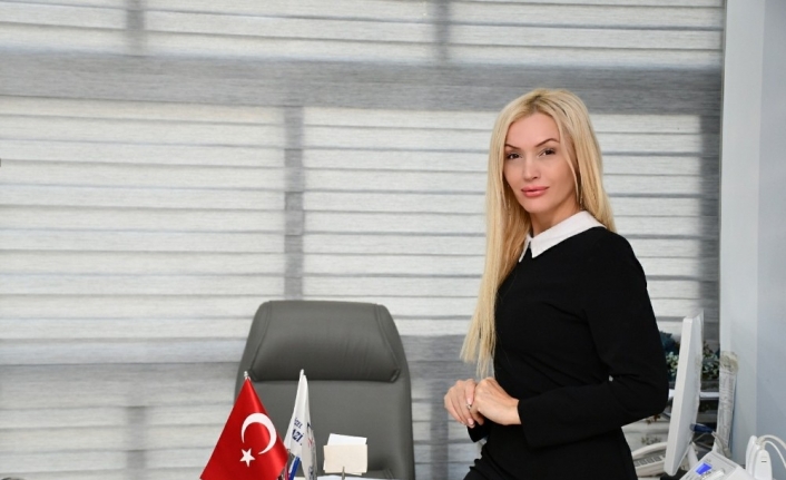  Saç Sorunları Ve Ekim Birimi Direktörü Yasemin Gülgör, Saç