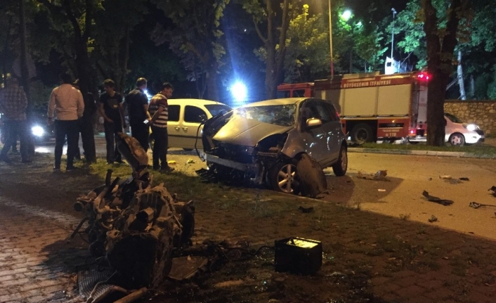 Bursa’da sahura yetişmeye çalışan araç sürücüsü refüj sulama çalışmasının ardından