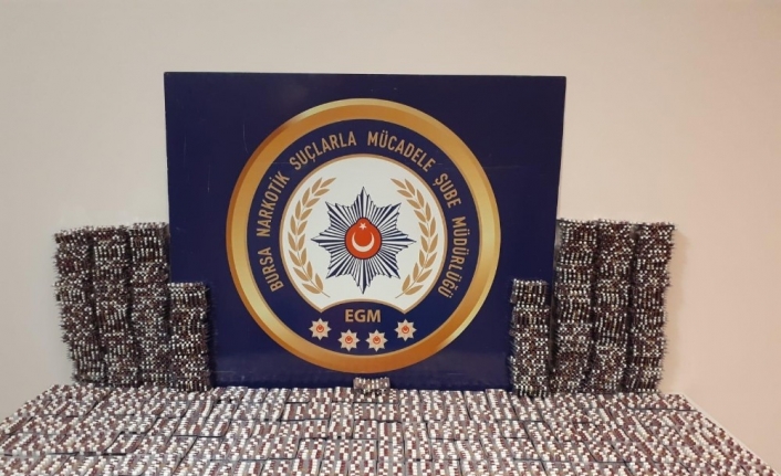 Bursa’da polisin baskınları sonucu uyuşturucu bulamayınca kırmızı ve yeşil reçete