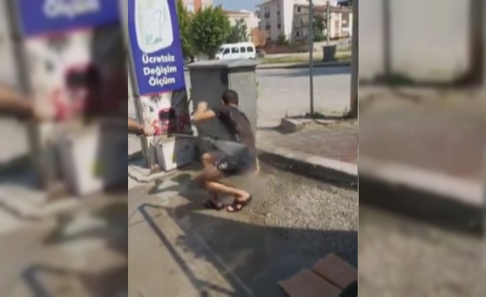  Son Zamanlarda Yaşanan Aşırı Sıcaklıklarda Vatandaşlar Serinlemek Adeta Kendine