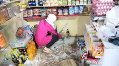  İzmir'de Dün Gece Saatlerinde Etkili Olan Sağanak Yağış Sonucu