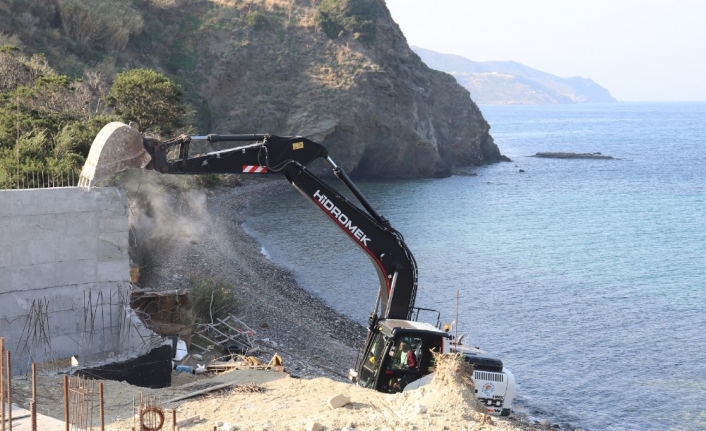  İzmir'in Karaburun İlçesinde, Birinci Derece Doğal Sit Alanında Bulunması