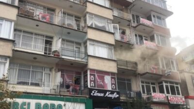  Bursa'nın Gemlik İlçesinde İstiklal Caddesi Üzerinde Bir Binada Meydana