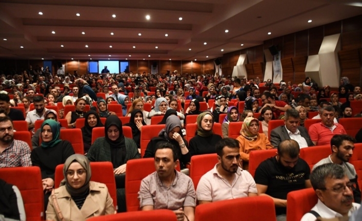  İnegöl Belediyesi’nin Ahid İş Birliği İle Gerçekleştirdiği “evlilik Okulu”
