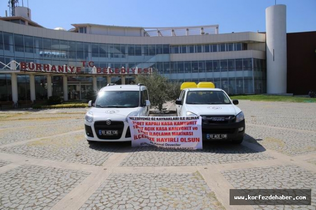 DEVECİLER HİZMETTE SINIR TANIMIYOR Burhaniye Belediye Başkanı Ali Kemal Deveciler,