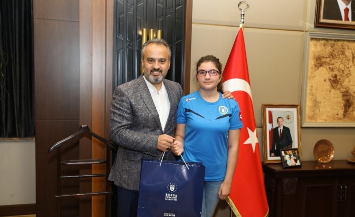 Bursa Büyükşehir Belediye Başkanı Alinur Aktaş, Lgs’de 500 Tam Puan