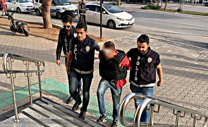  Gözaltına Alınan Ve Bir Çok Suçtan Kaydı Bulunan Şahis