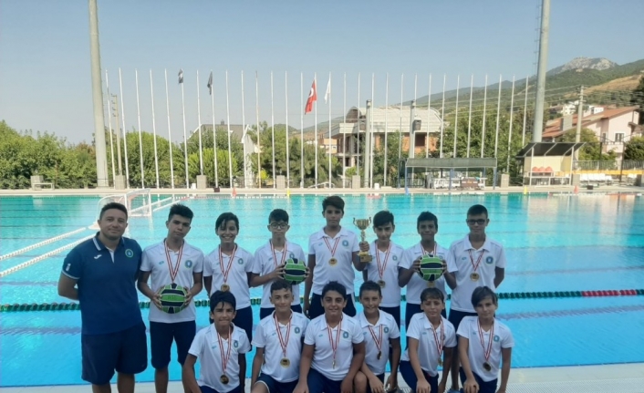 Büyükşehir Belediyespor Kulübü Sutopu U-13 Takımı, Mücadele Ettiği 2. Lig’de