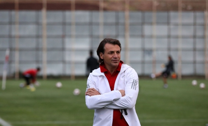 Spor Toto Süper Lig’de kümede kalma savaşı veren Göztepe hafta