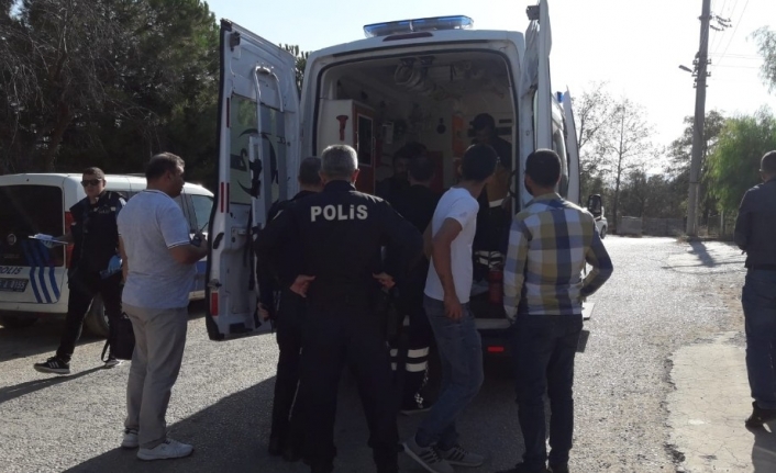  Yaralı Genç Ambulansla Hastaneye Kaldırıldı