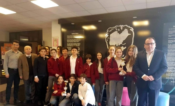 Tan Butik Okuları öğrencileri 4.Uluslararası Kayseri Erciyes Üniversitesi Mekatron Robot