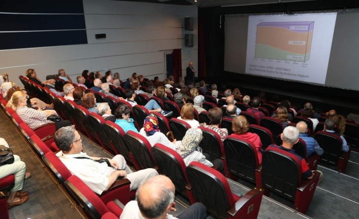 Nilüfer Belediyesi’nin Düzenlediği Seminere Konuk Olan Prof. Dr. Bilgen