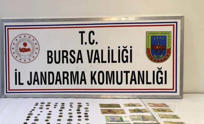 Bursa'da Tarihi Niteliği Olan 22 Adet Kağıt Para, 133 Adet