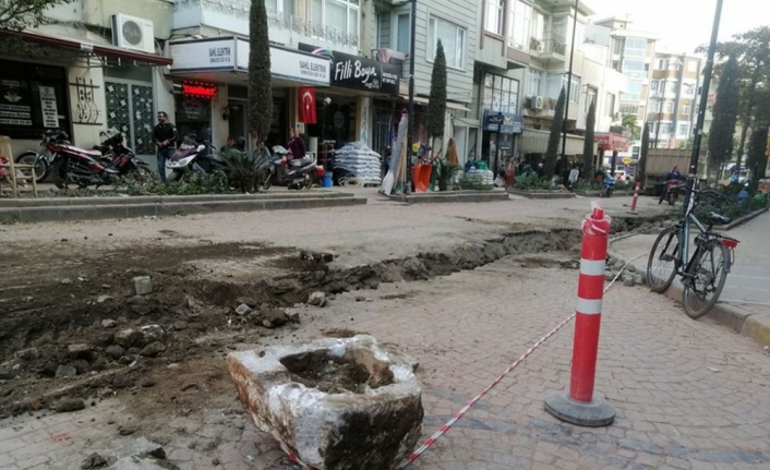  Tarihi Mermer Sütun Doğalgaz Kazısını Durdurdu