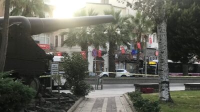  Çanakkale Savaşları'ndan Kalma Tarihi Topun Önünde Unutulan Şüpheli Valiz,