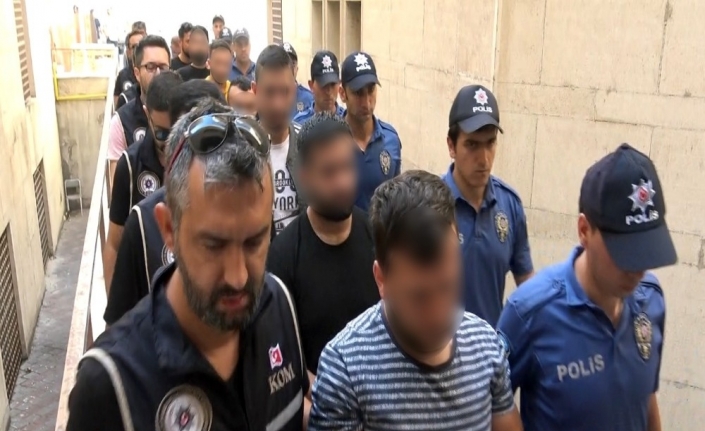 Bursa Kom Ekipleri Tarafından Suç Örgütü Kurdukları Ve Tefecilik Yaptıkları