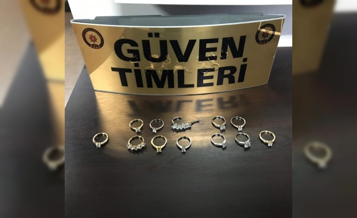Bursa’da 1 ay içerisinde dört kuyumcudan çok sayıda tek taş