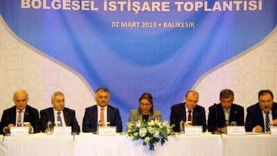 Ticaret Bakanı Ruhsar Pekcan, Balıkesir Sanayi Odası’nda iş adamlarıyla bir