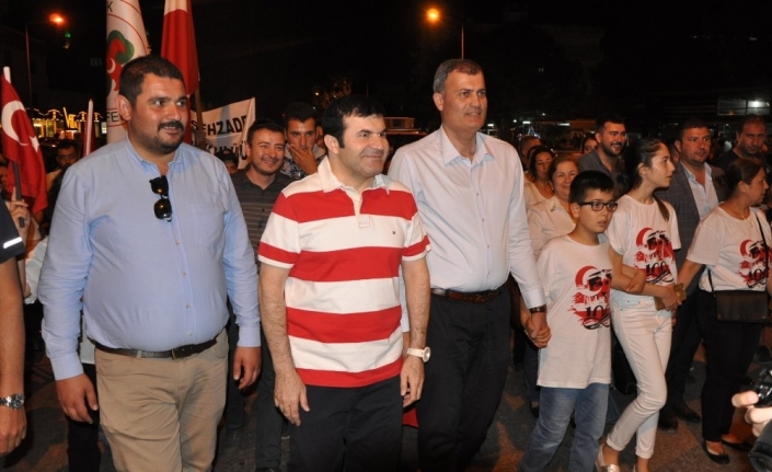 İzmir’in Tire İlçesinde 19 Mayıs Atatürk’ü Anma Gençlik ve Spor