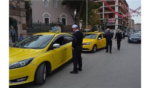  Balıkesir'de Trafik Ekipleri Sürücülere Alkol Denetimi Yaptı