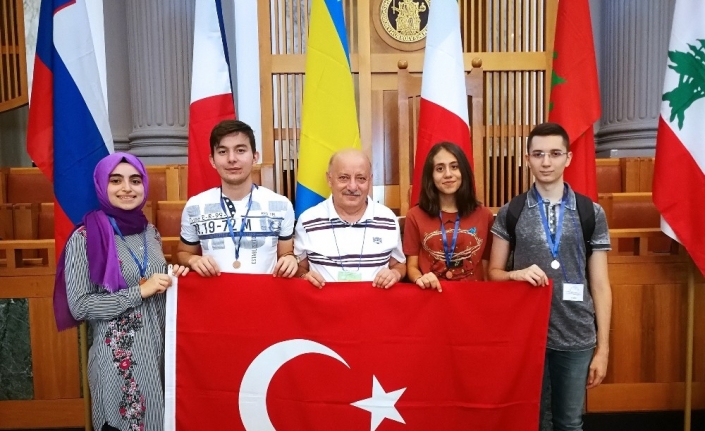 Yaşar Üniversitesi Matematik Milli Takımı, 6. Akdeniz Gençlik Matematik Olimpiyatında