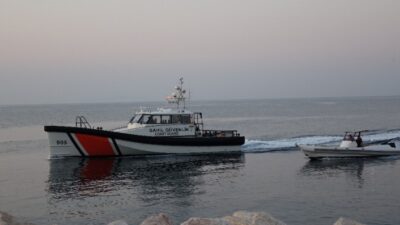  Yunanistan'dan Türkiye Kara Suları Açıklarına Kadar Gelerek Düzensiz Göçmenleri