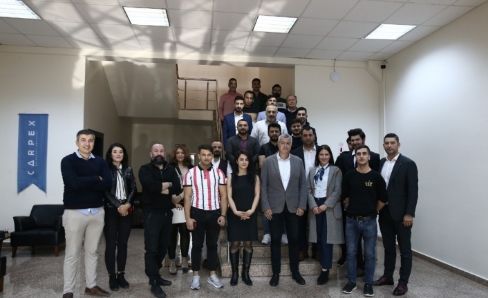  Carpex Akademi'den Sertifikalarını Alan Kursiyerler Hatıra Fotoğrafı Çektirdi.