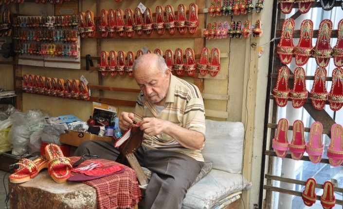  Türkiye’nin 87 Yaşındaki Son Nalıncısına Kaymakam Tanrıseven’den Ziyaret