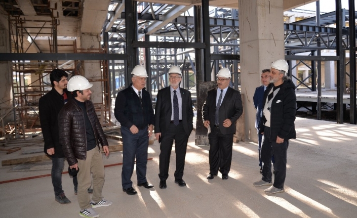Bursa Uludağ Üniversitesi, bütün eğitim birimlerini ortak derslerde buluşturacak ‘merkezî