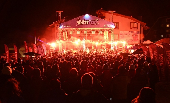 Uludağ’da dün başlayan Türkiye’nin en büyük gençlik festivali Whitefest, ikinci