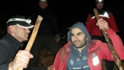  Uludağ'a Tırmanırken Gideceği Yönü Şaşirip Kaybolan Dağcı. Afad, Jandarma