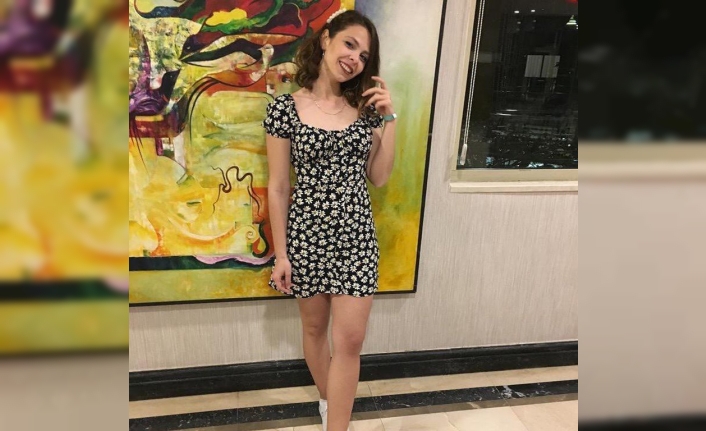  Ege Üniversitesi Ziraat Fakültesi Mezunu Sezen Zambak (23), Çiçekleri