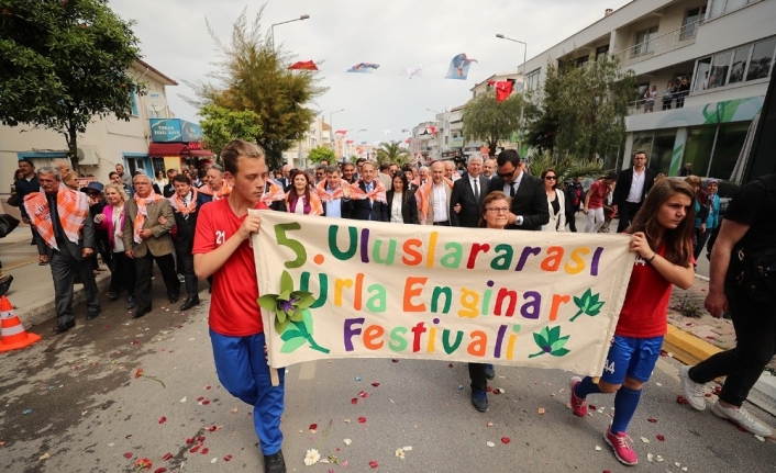 Üç gün sürecek Uluslararası 5. Urla Enginar Festivali, coşkulu bir
