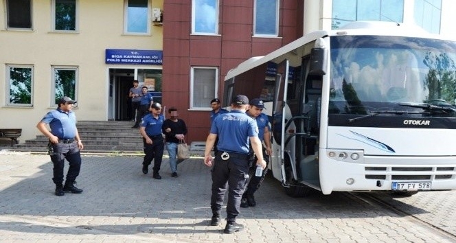  Çanakkale Ve İstanbul’da Düzenlenen Uyuşturucu Operasyonunda Gözaltına Alınan 12