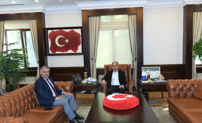  Vali Ersin Yazıcı Emniyet Genel Müdürü Aktaş'ı Ziyaret Etti