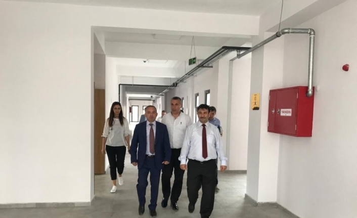 Burhaniye ilçesinde, Balıkesir Vali Yardımcısı Mustafa Çek ve Balıkesir Valiliği
