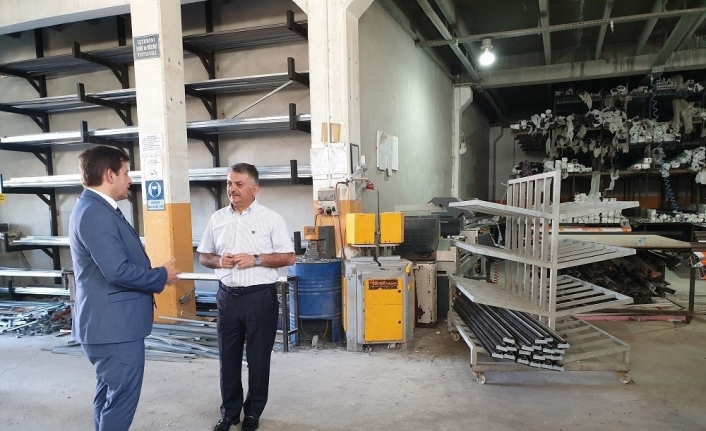 Balıkesir Valisi Ersin Yazıcı, Burhaniye İlçesindeki Bazı Sanayi Kuruluşlarını Ziyaret