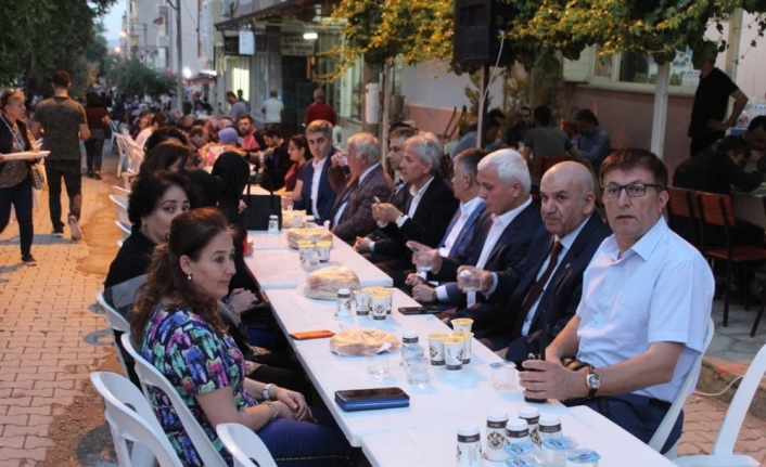 Balıkesir Valisi Ersin Yazıcı, Ramazan Ayının 13. gününde Susurluk Yeni