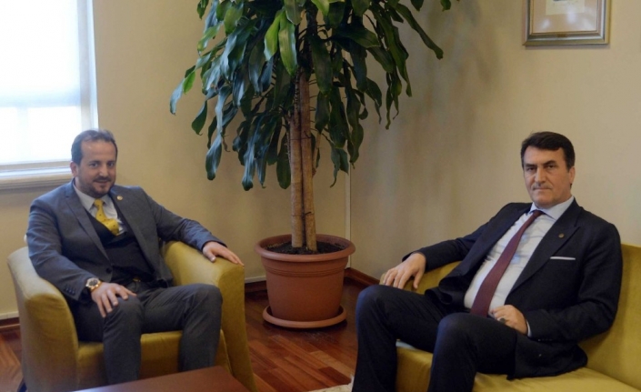 AK Parti Bursa Milletvekili Refik Özen, Osmangazi’de üçüncü kez başkan
