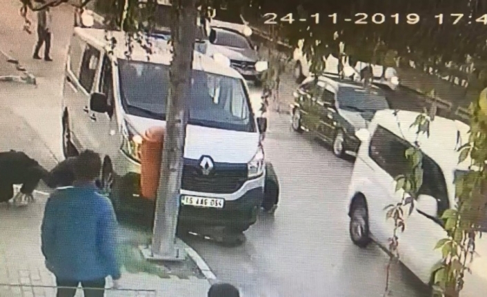 Bursa'da Kamyonetin Altına Aldığı 87 Yaşındaki Yaşlı Adamı Fark Etmeyerek