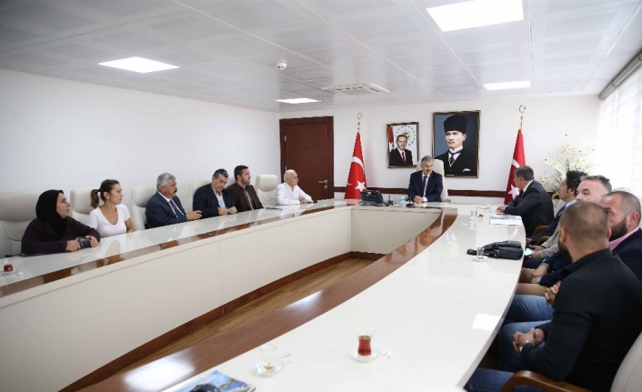 İzmir'in Karşıyaka İlçesinde, 40 Yılı Aşkın Bir Süredir Yatık Bir