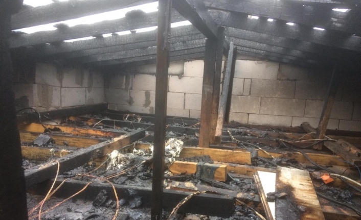  Balıkesir'in Erdek İlçesine Bağlı Kırsal Turan Mahallesinde Yazlık Bir