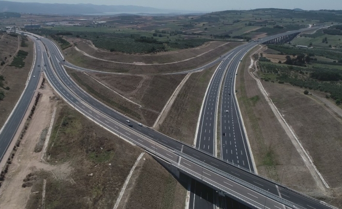  Tatillerde Vatandaşların Çileli Yolu Haline Gelen İstanbul-izmir Arası, Açılan