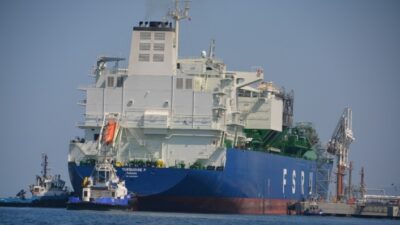  Dev Gemi, Çakmakli Mahallesi'nde Bulunan Etki Liman İşletmeleri’ne Ait