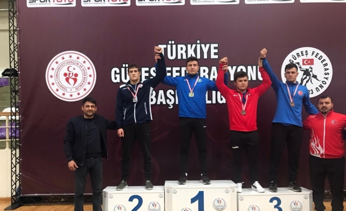  Bursa Büyükşehir Belediyespor Kulübü Güreş Sporcuları, Yıldızlar Serbest Güreş