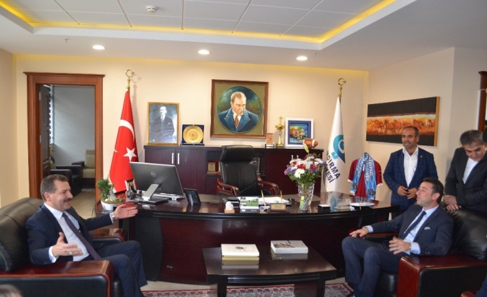 Balıkesir’in Bandırma ilçesinde bir dizi ziyaretlerde bulunan Balıkesir Büyükşehir Belediyesi