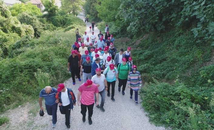  Bursa'da Yıldırım Belediyesi Tarafından Düzenlenen Zafer Yürüyüşü Uludağ'ın Eşsiz